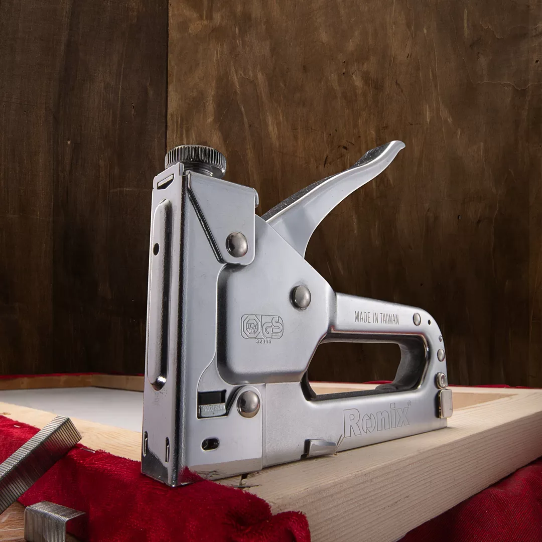 Staple Gun-572gr