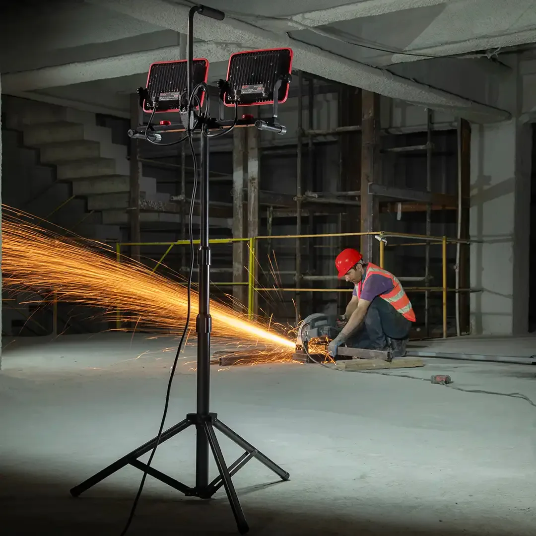 Double LED Work Light With Tripod Stand 50W